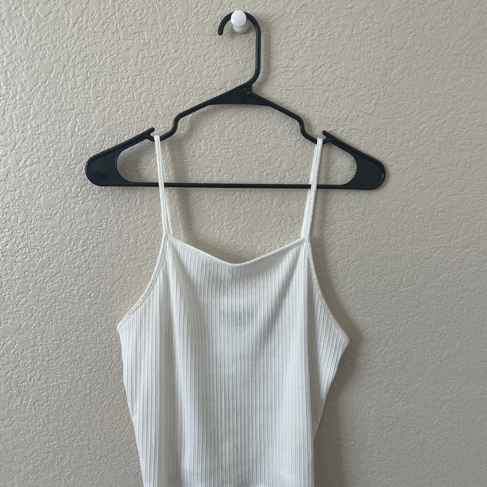 AMERICAN EAGLE WHITE TANK TOP